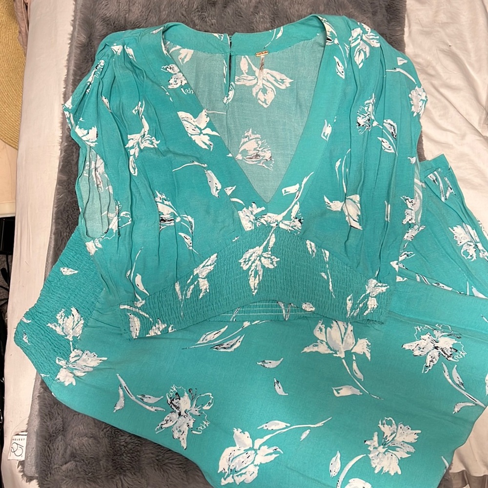 FREE PEOPLE two-piece crop top and culottes set in Large